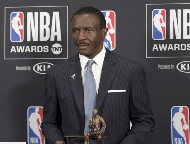  活塞解雇主帅凯西，助理教练临时接任引质疑  